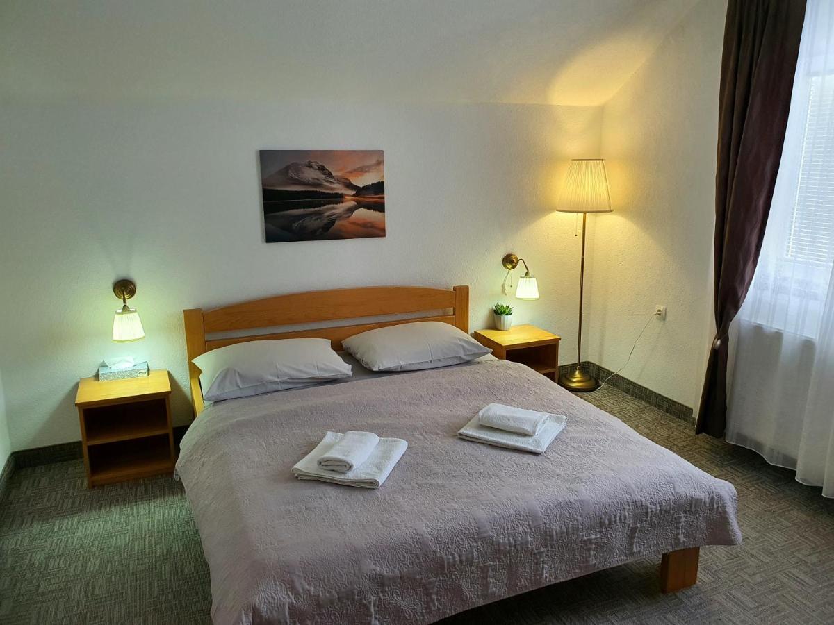 Guesthouse Kovacevic Korenica Ngoại thất bức ảnh