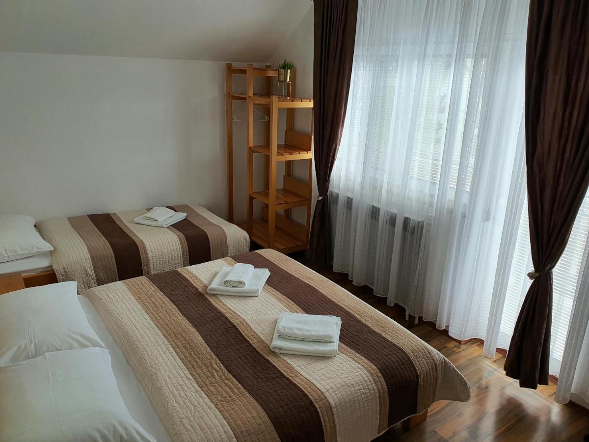 Guesthouse Kovacevic Korenica Ngoại thất bức ảnh