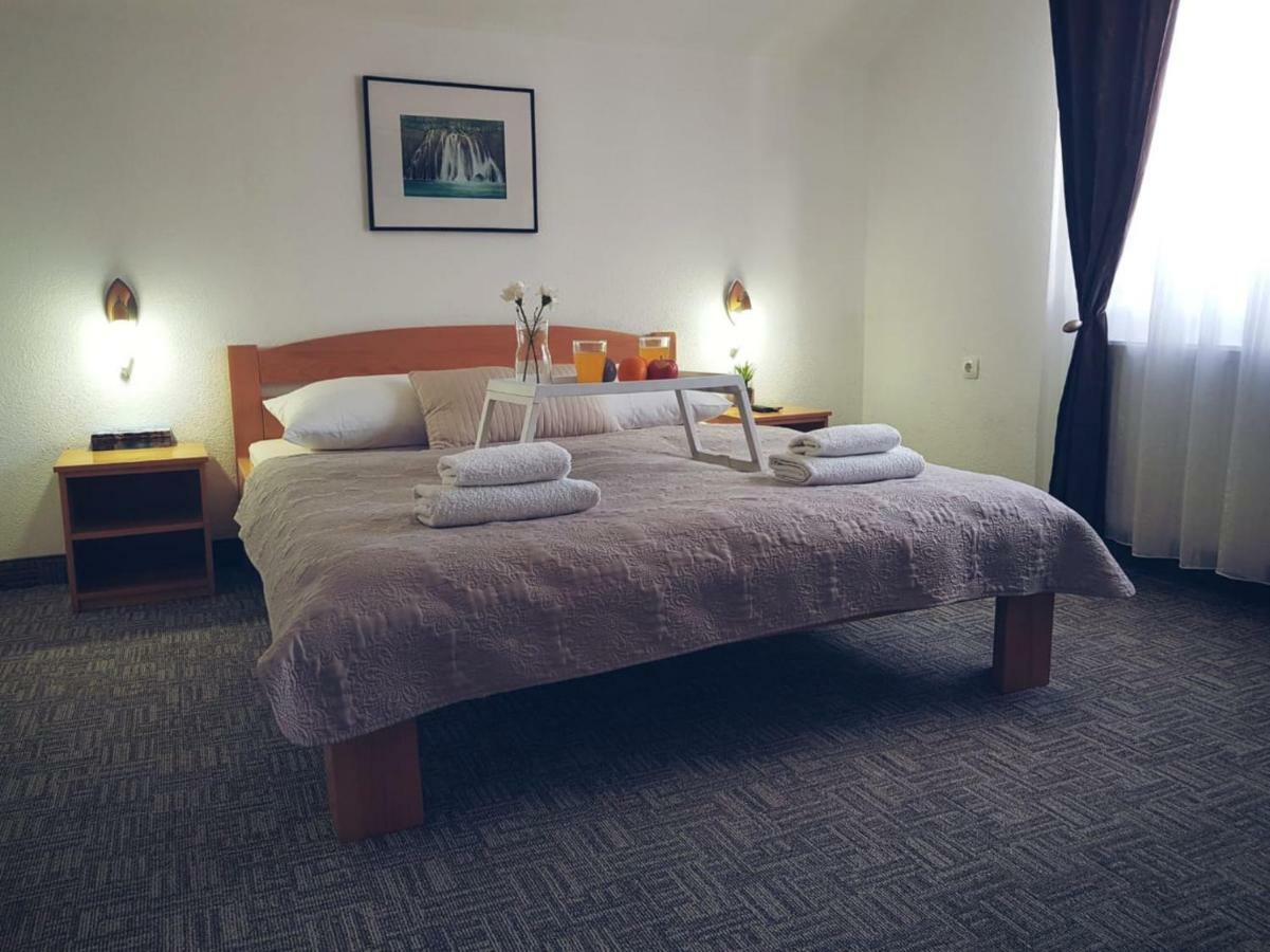 Guesthouse Kovacevic Korenica Ngoại thất bức ảnh