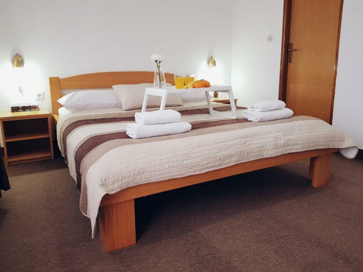 Guesthouse Kovacevic Korenica Ngoại thất bức ảnh